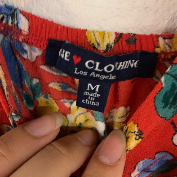 Gorgeous Romper EUC womens M - Picture 2 of 3